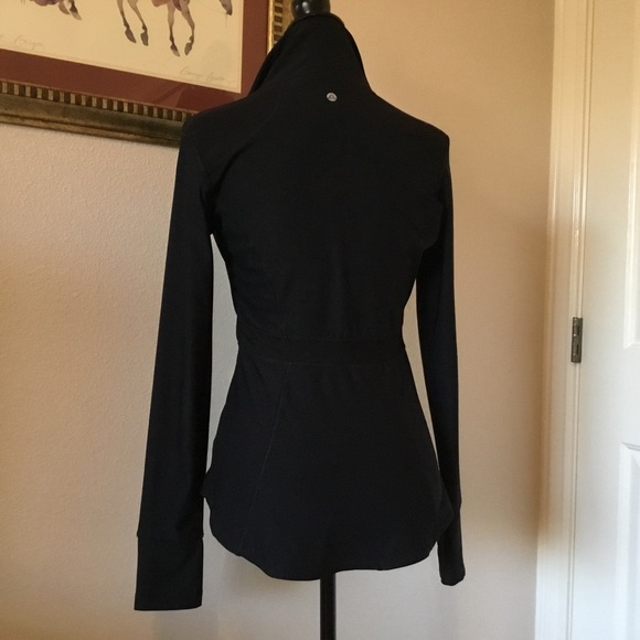 Apana Peplum Activewear Black Jacket - Picture 2 of 12